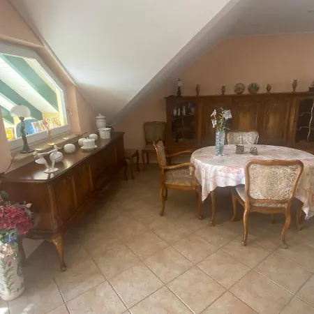 Ipf- Und Schlossblick Apartment